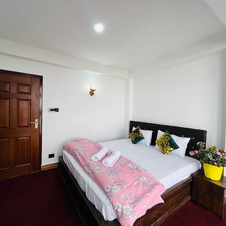 Shalom Inn Home Stay Дарджилинг Экстерьер фото
