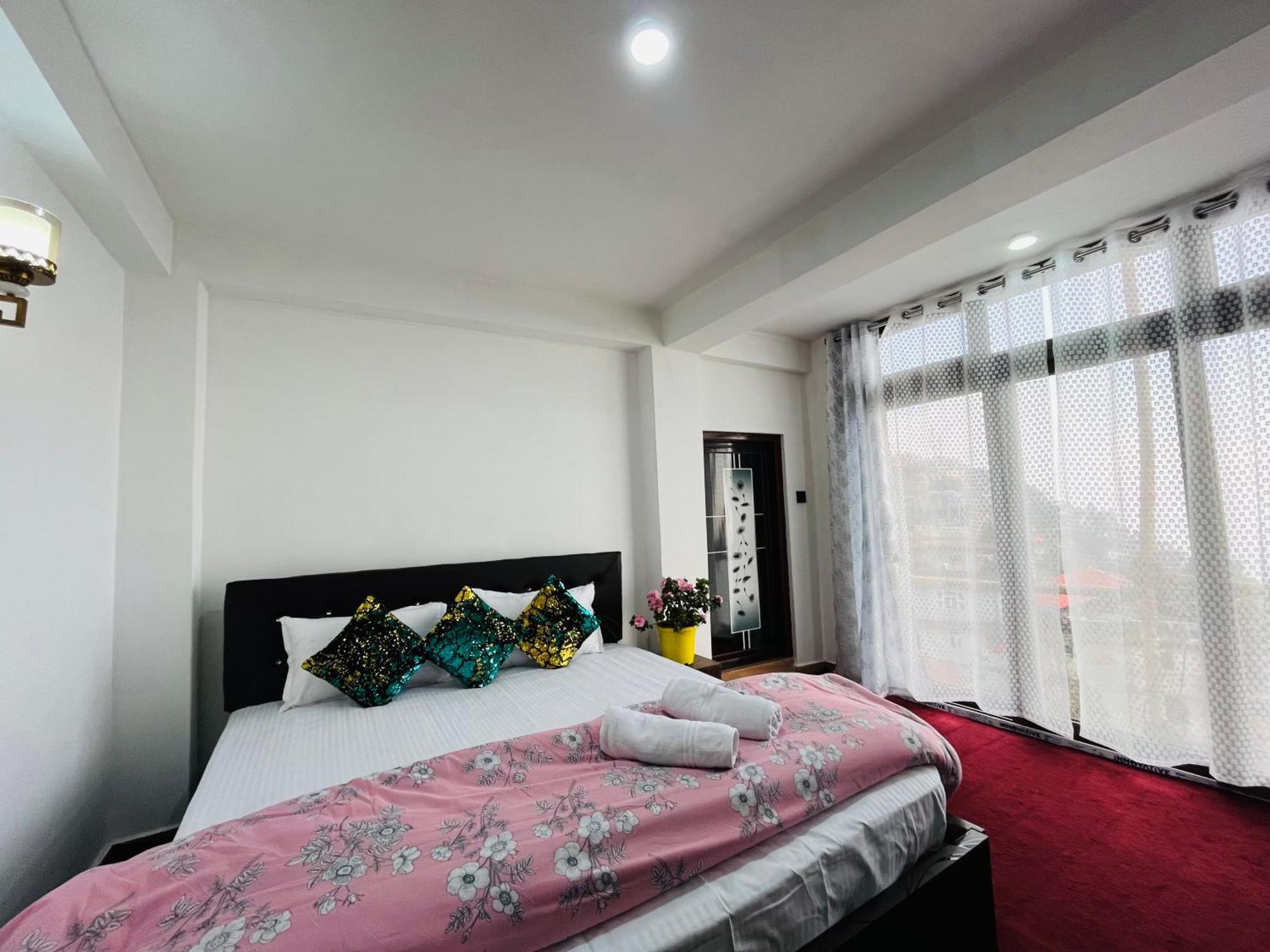 Shalom Inn Home Stay Дарджилинг Экстерьер фото