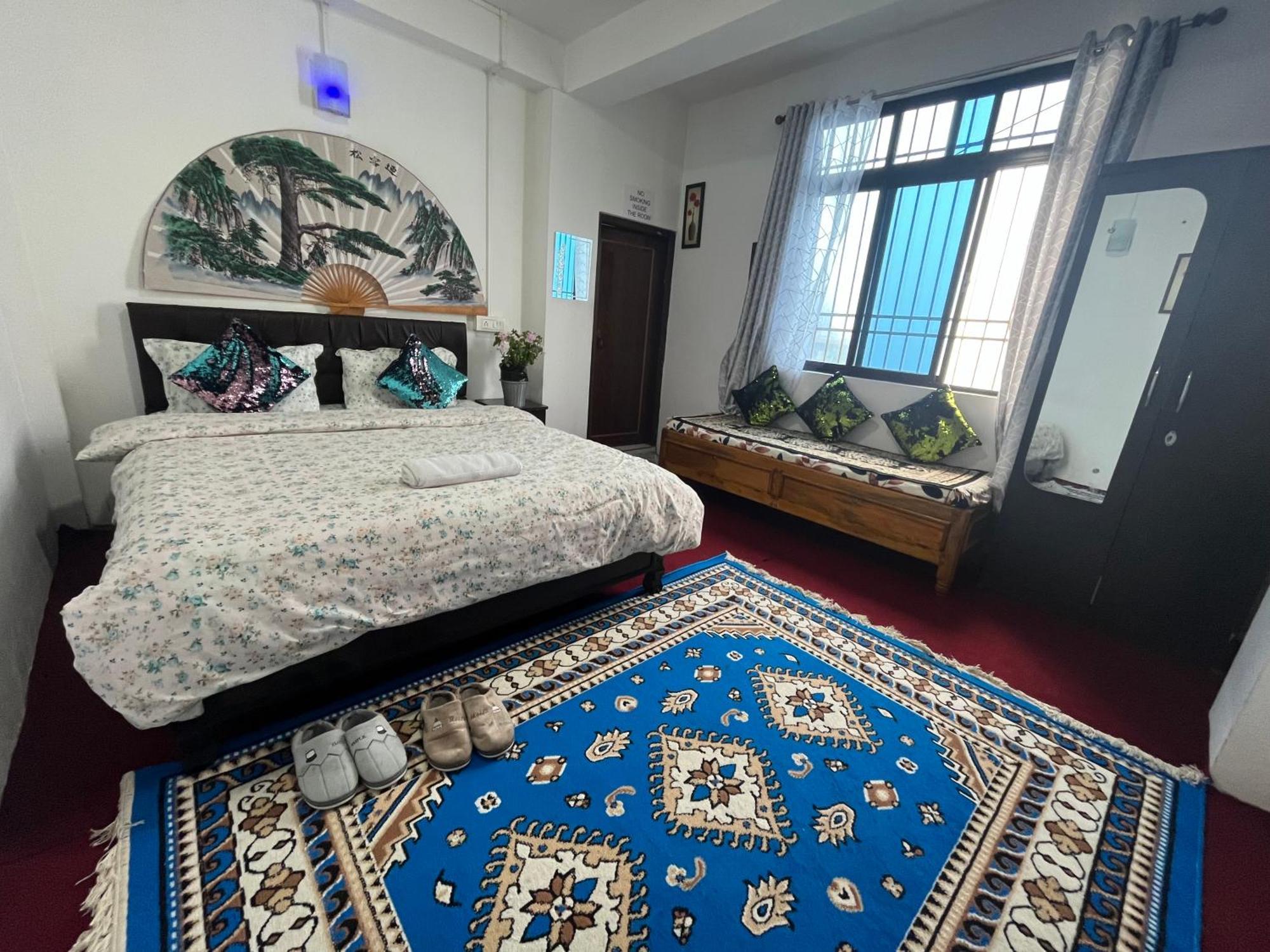 Shalom Inn Home Stay Дарджилинг Экстерьер фото