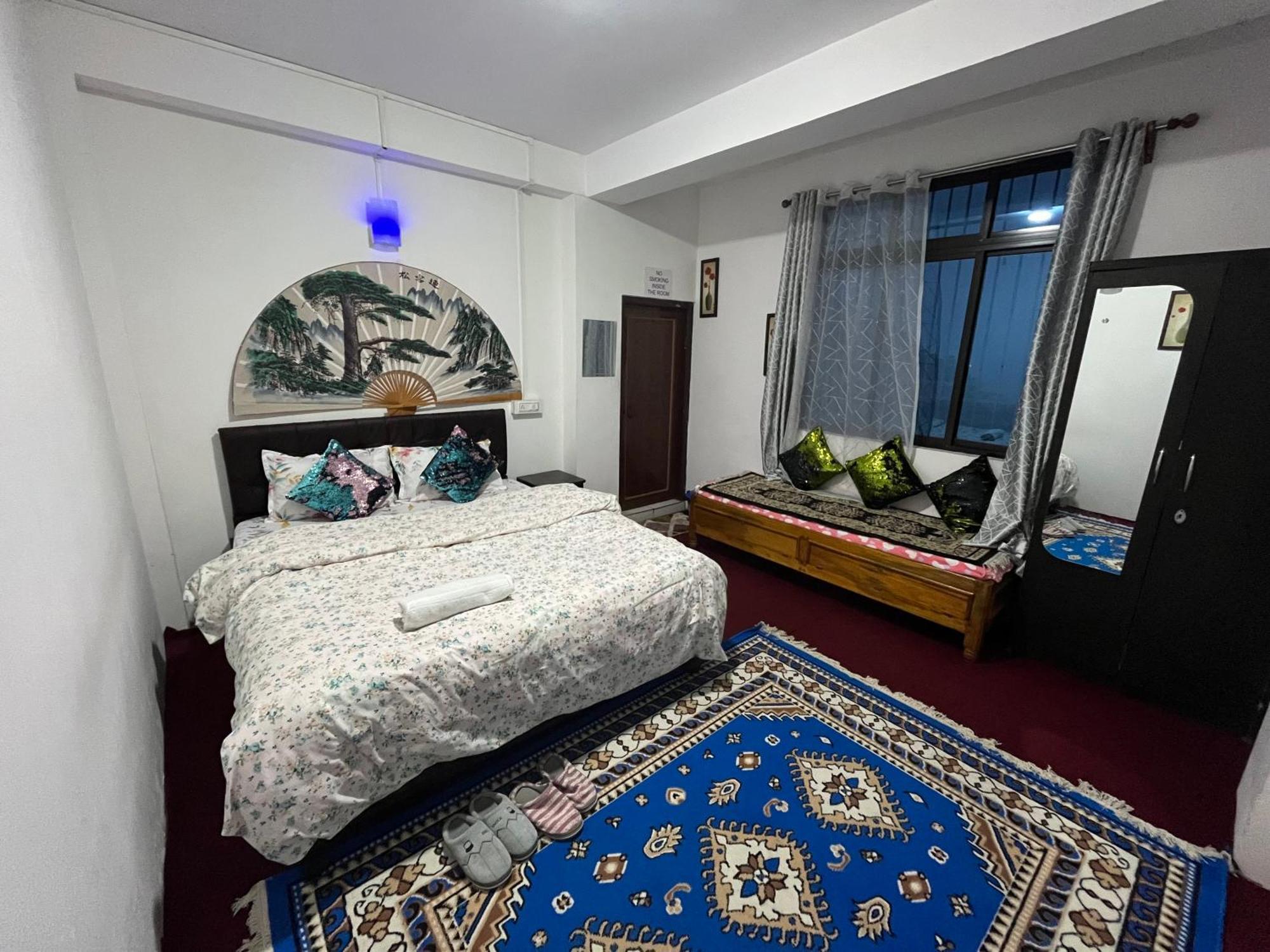 Shalom Inn Home Stay Дарджилинг Экстерьер фото