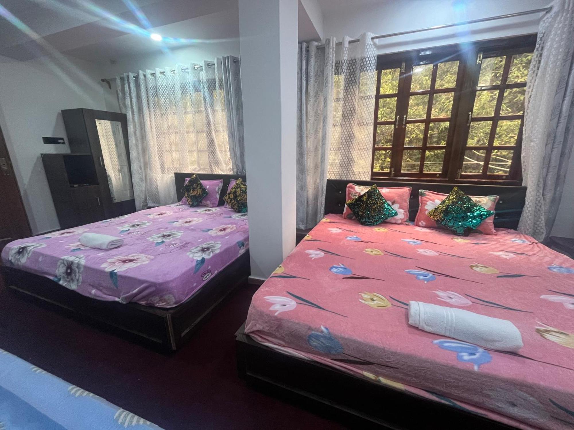 Shalom Inn Home Stay Дарджилинг Экстерьер фото
